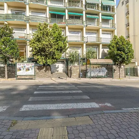 Lejlighed Guesthost - Comfy With Private Parking Asti