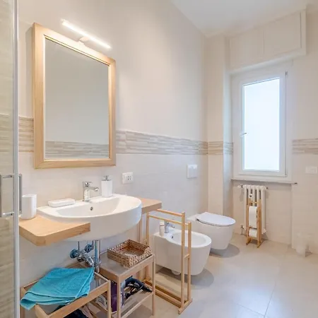 Comfy - Private Parking! Asti