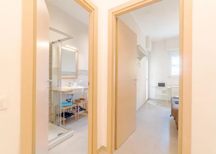 Guesthost - Comfy With Private Parking * Asti