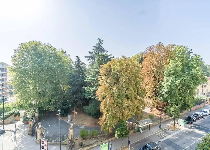 Guesthost - Comfy With Private Parking * Asti