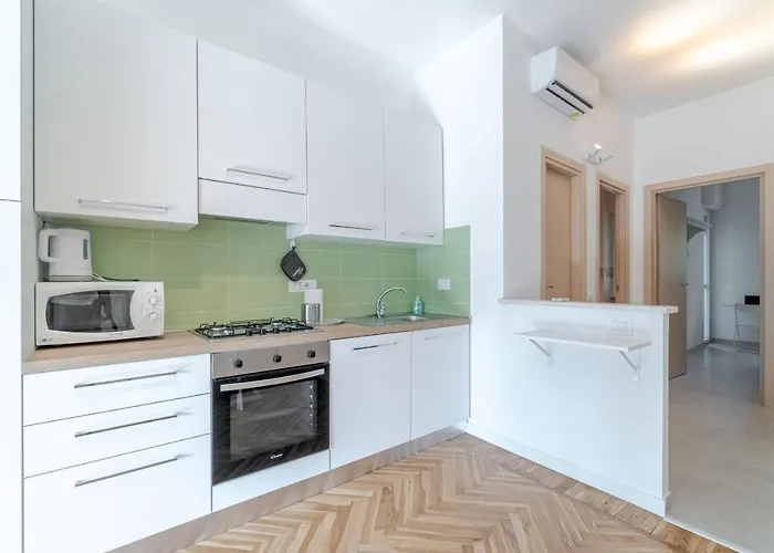 Daire Guesthost - Comfy With Private Parking Asti